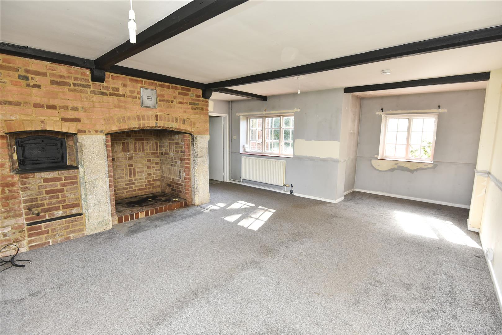 A SITTING ROOM 1.JPG